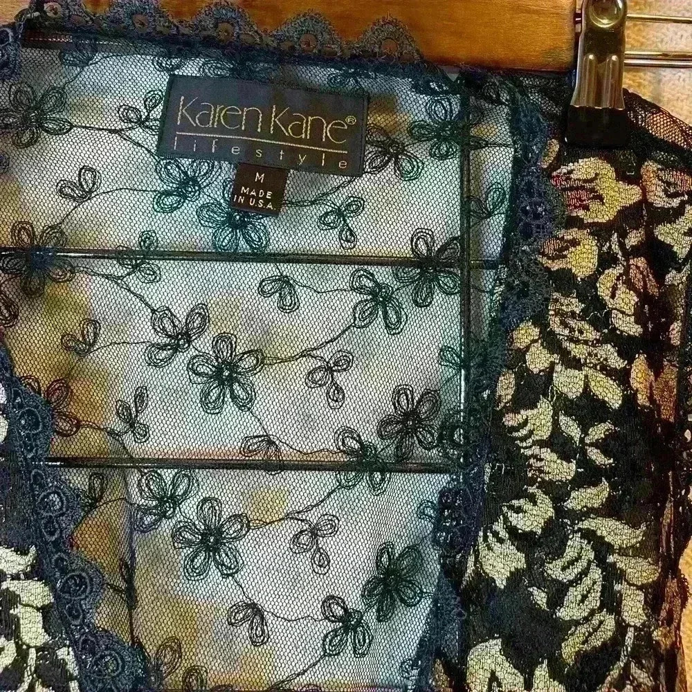 Karen Kane sheer vest. - Picture 4 of 6